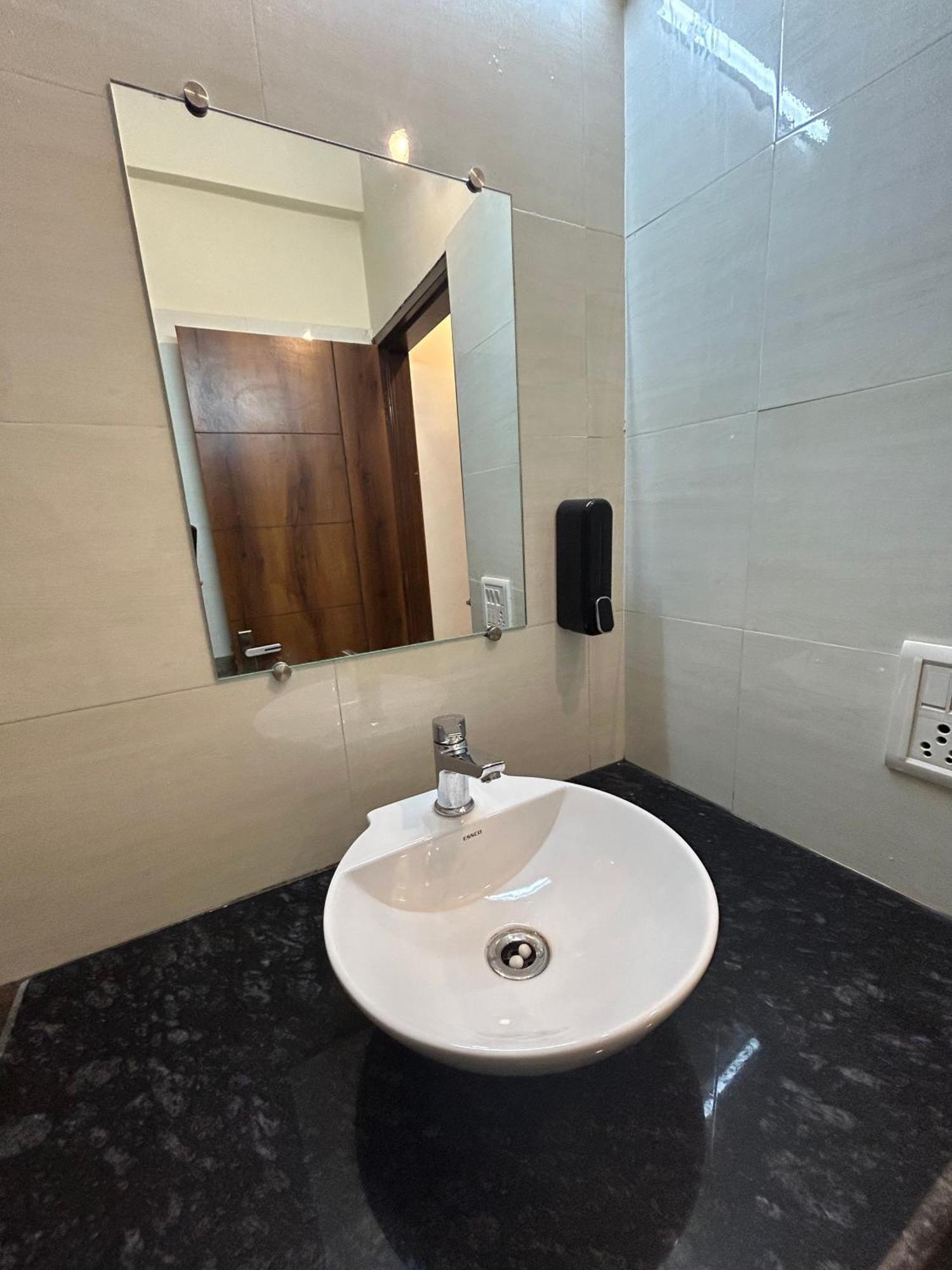 Hotel Royal Orbit By Arony Hospitality Dehradun Exterior photo