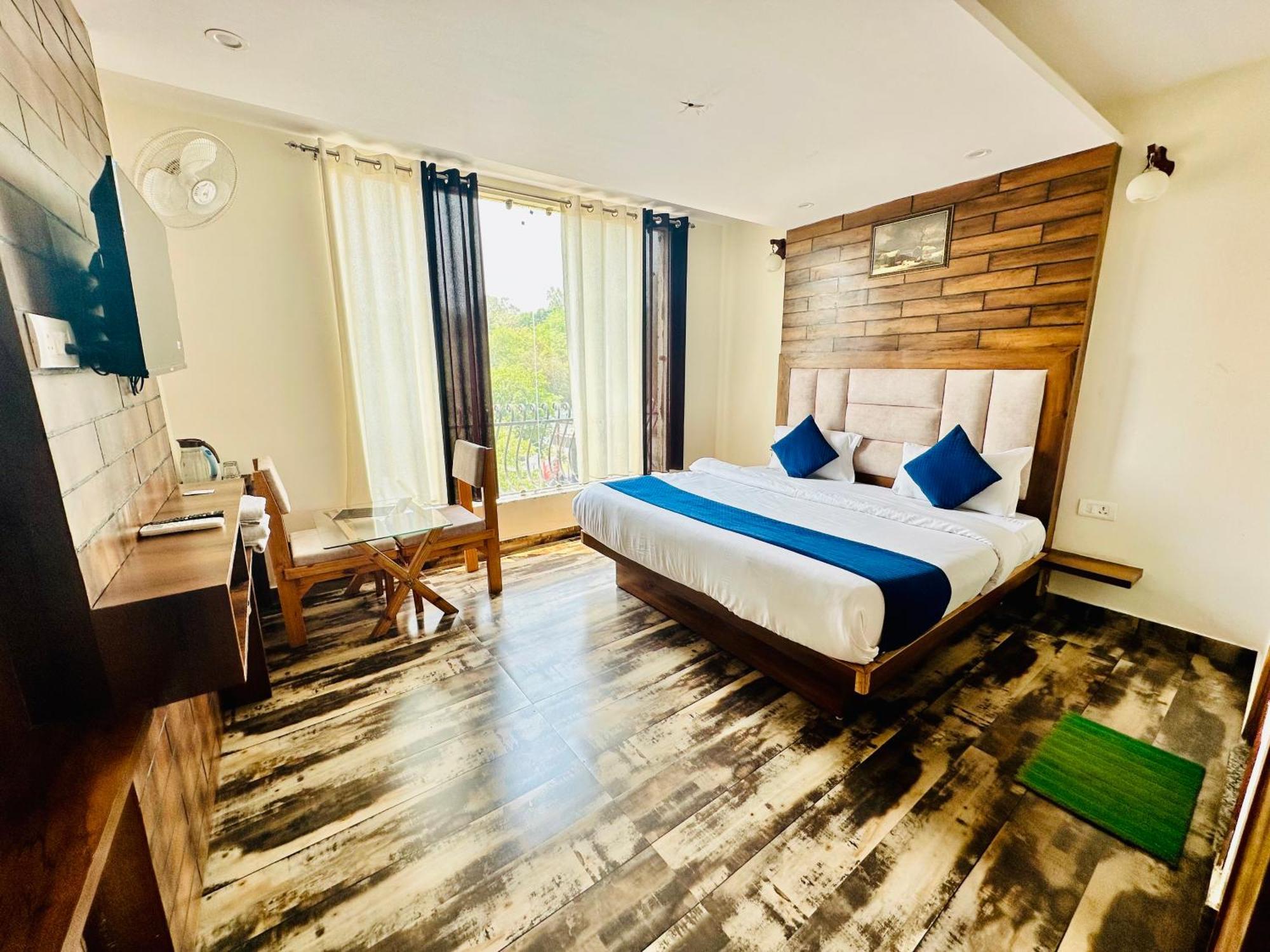 Hotel Royal Orbit By Arony Hospitality Dehradun Exterior photo